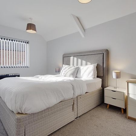 Ashley Road Apartments Poole Esterno foto