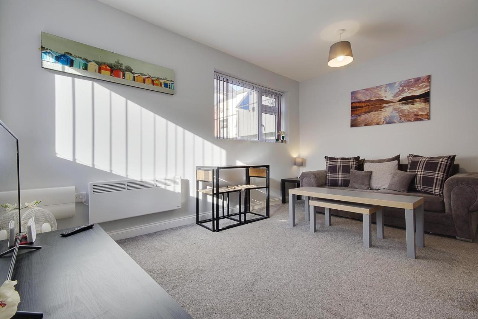 Ashley Road Apartments Poole Esterno foto