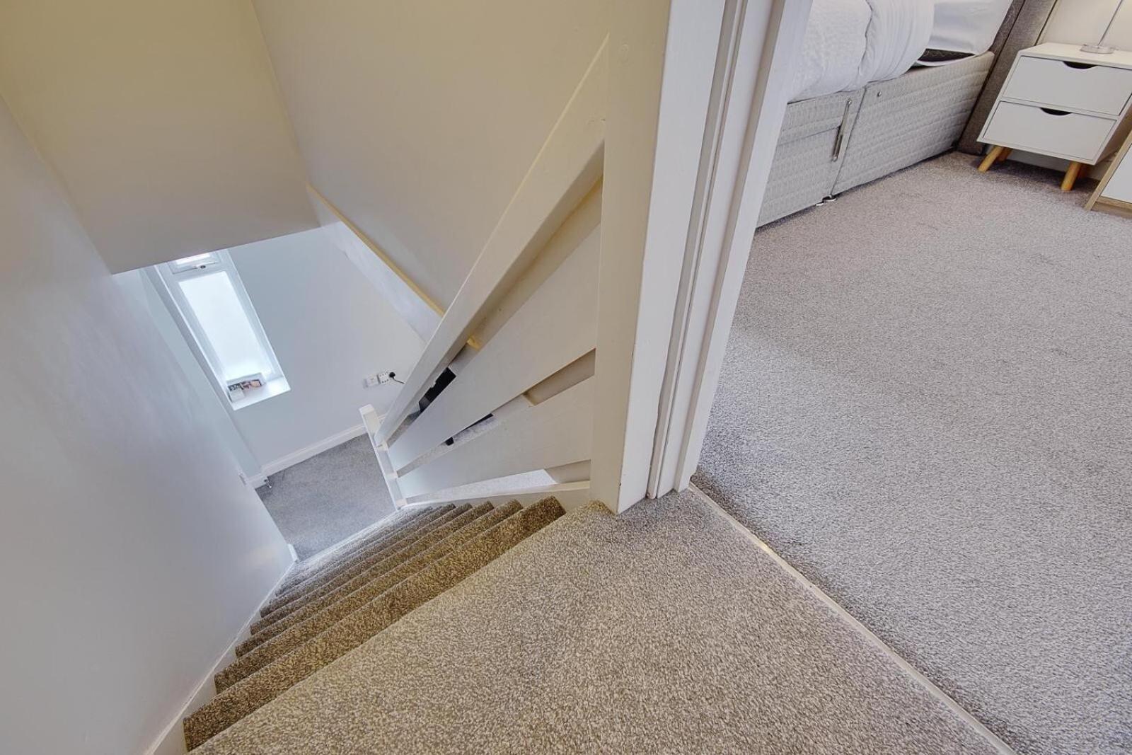 Ashley Road Apartments Poole Esterno foto